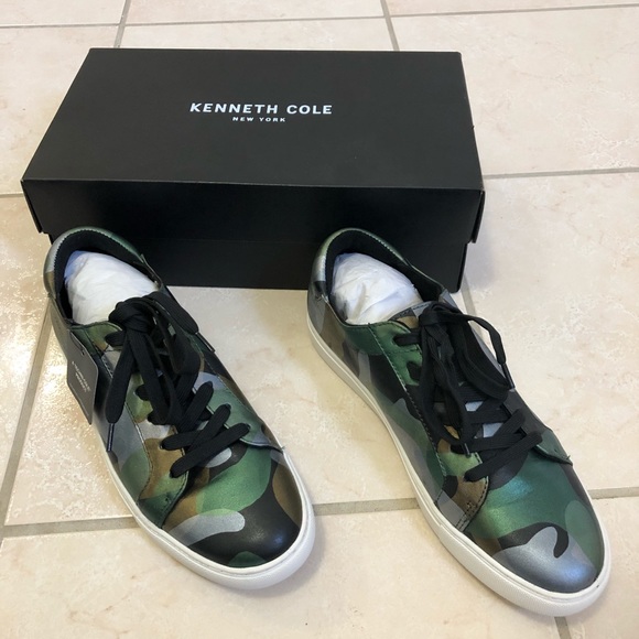 SOLD XXX. Kenneth Cole shoes - Picture 3 of 5